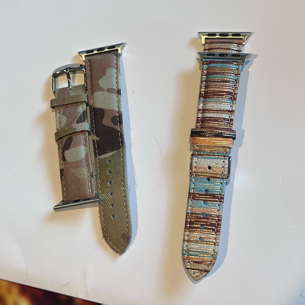 Lot of 2 Apple Watch Bands